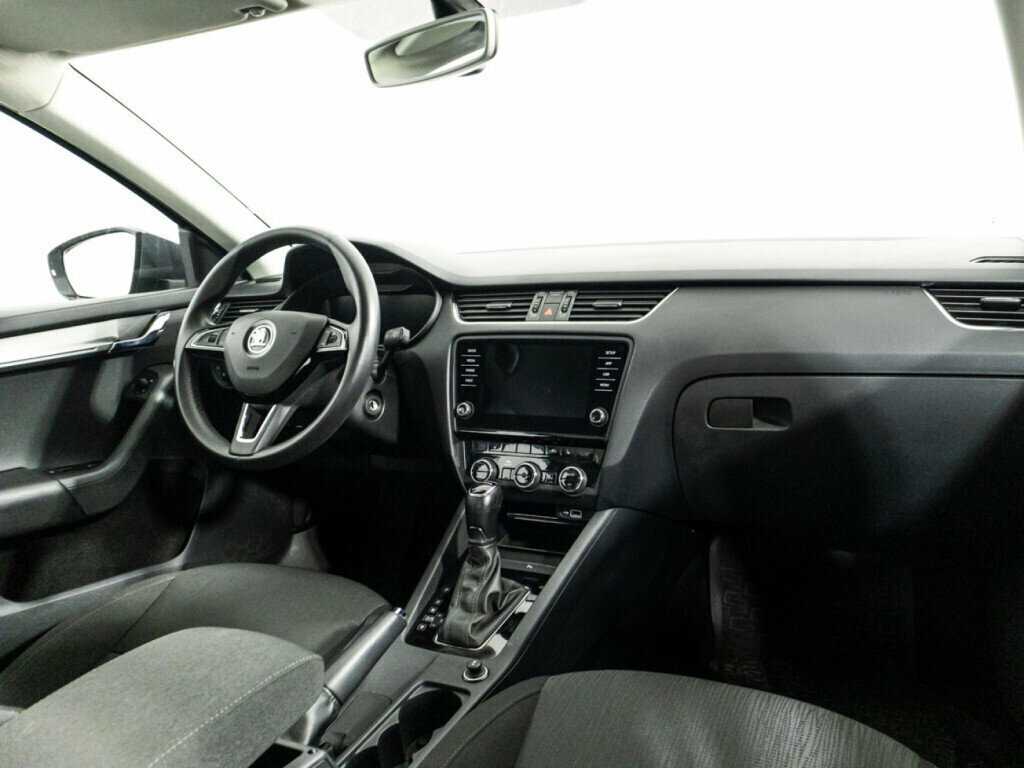 Skoda Octavia б/у, 2018, Автоматическая. Фото: #8
