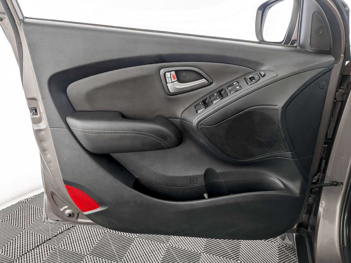 Hyundai ix35 б/у, 2012, Автоматическая. Фото: #13