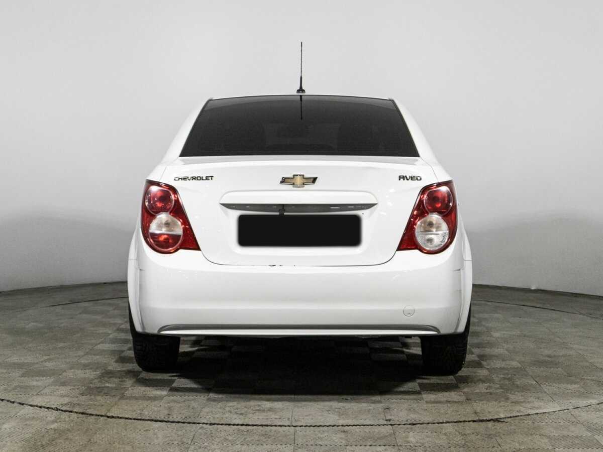 Chevrolet Aveo б/у, 2015, Автоматическая. Фото: #5