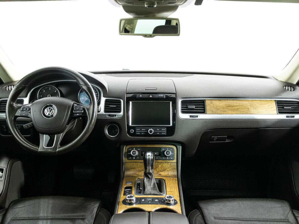 Volkswagen Touareg б/у, 2013, Автоматическая. Фото: #10
