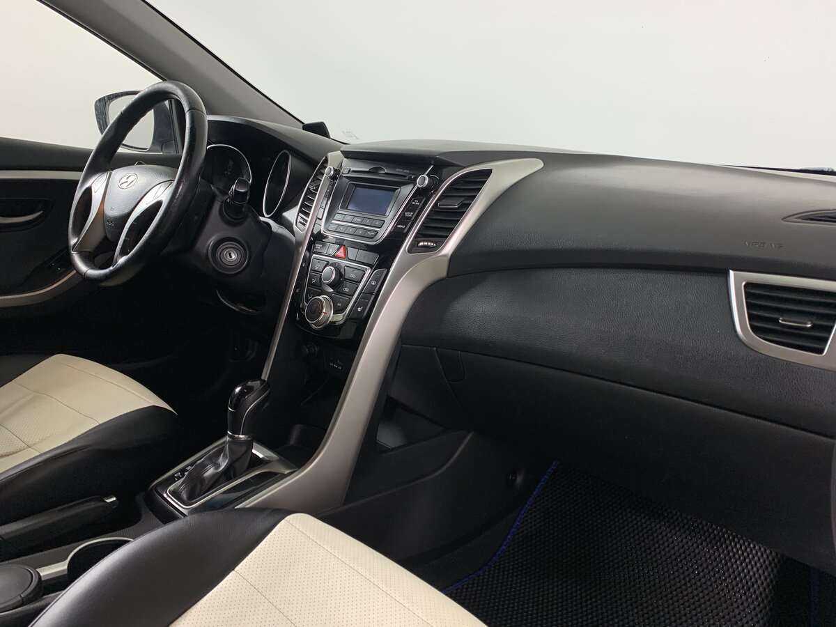 Hyundai i30 б/у, 2012, Автоматическая. Фото: #10