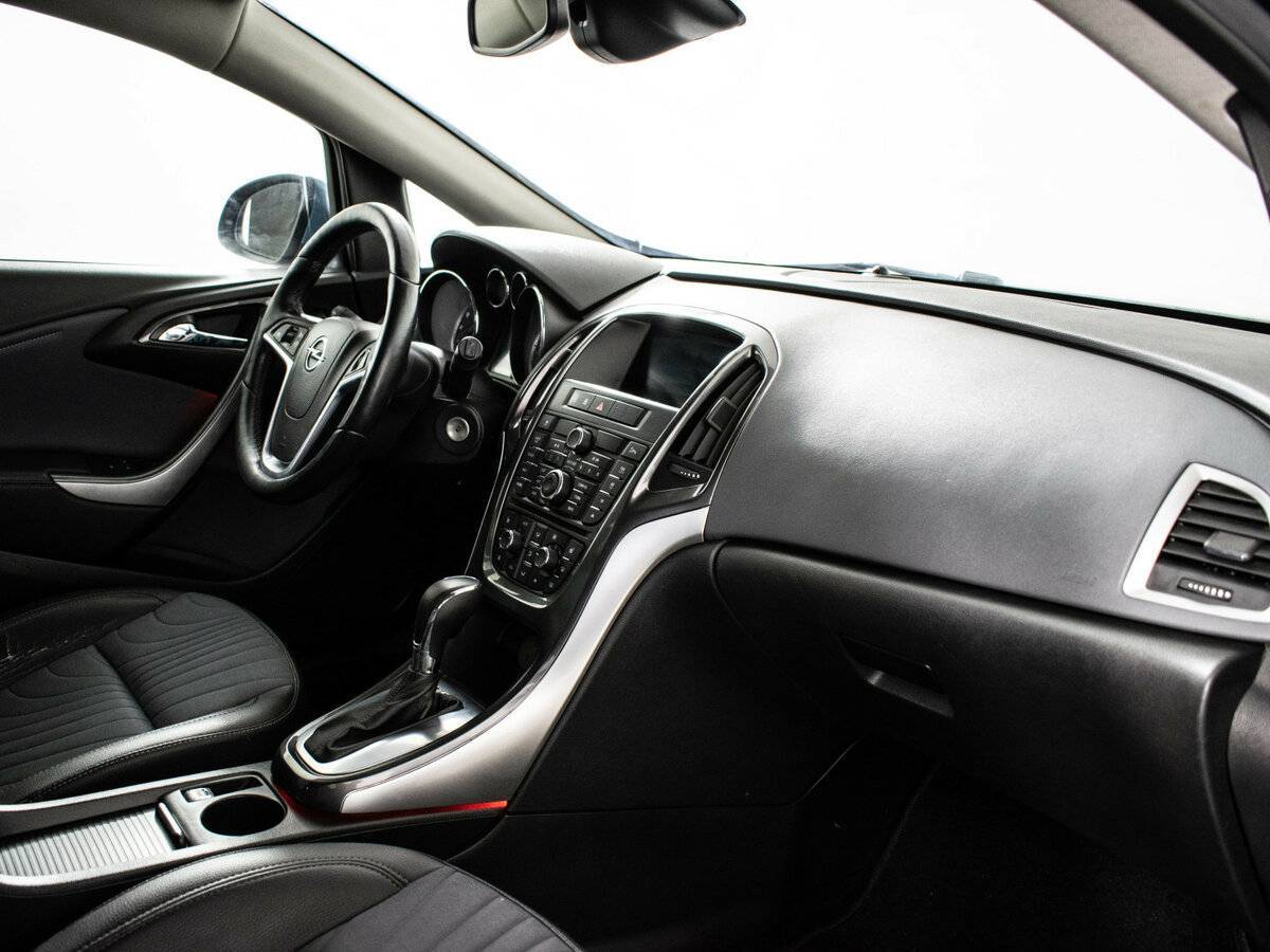 Opel Astra б/у, 2013, Автоматическая. Фото: #6