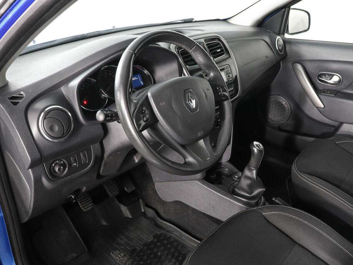 Renault Sandero б/у, 2016, Механическая. Фото: #8