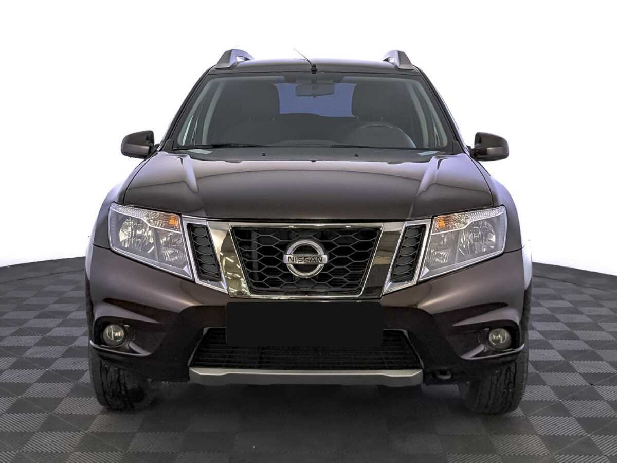 Nissan Terrano б/у, 2020, Механическая. Фото: #1