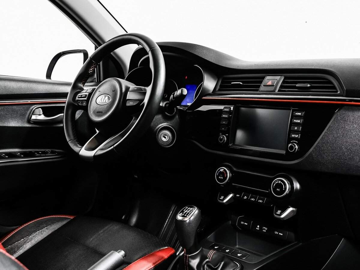 Kia Rio б/у, 2020, Механическая. Фото: #8