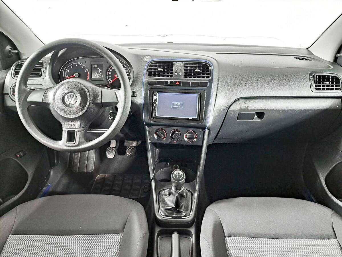 Volkswagen Polo б/у, 2014, Механическая. Фото: #9