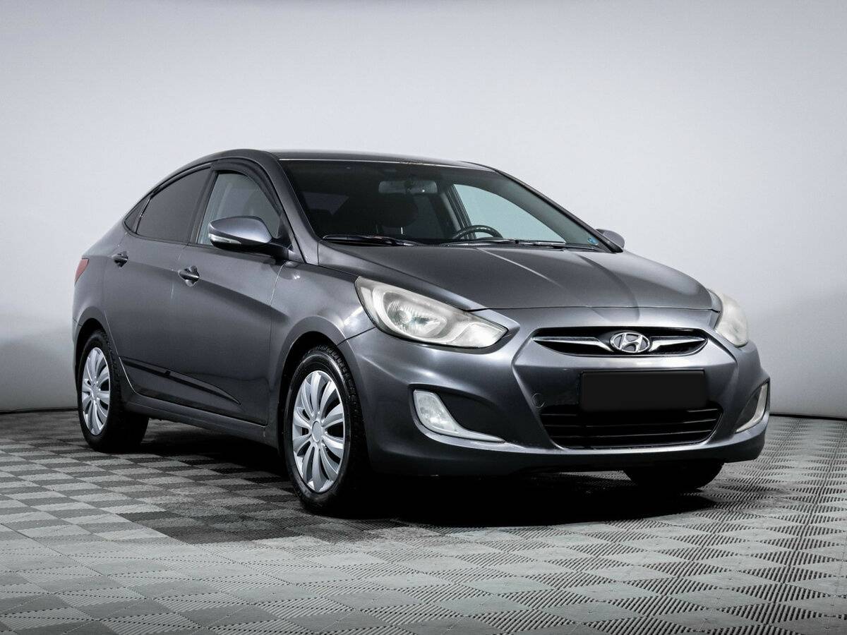 Hyundai Solaris б/у, 2012, Автоматическая. Фото: #2