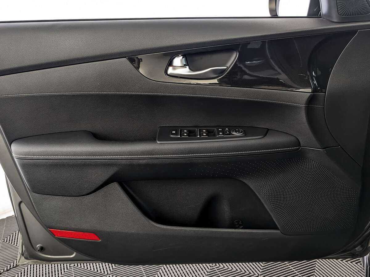 Kia Cerato б/у, 2021, Автоматическая. Фото: #14