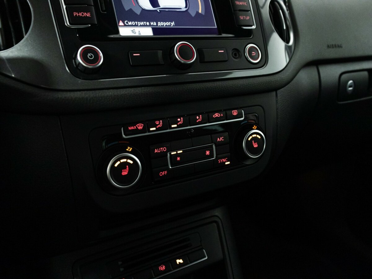 Volkswagen Tiguan б/у, 2012, Автоматическая. Фото: #15