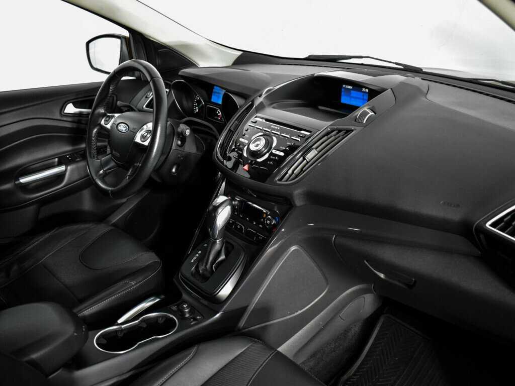 Ford Kuga б/у, 2016, Автоматическая. Фото: #12