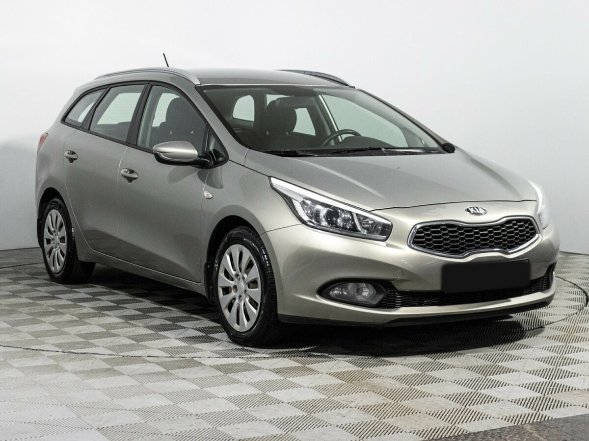 Kia Ceed б/у, 2012, Автоматическая. Фото: #2