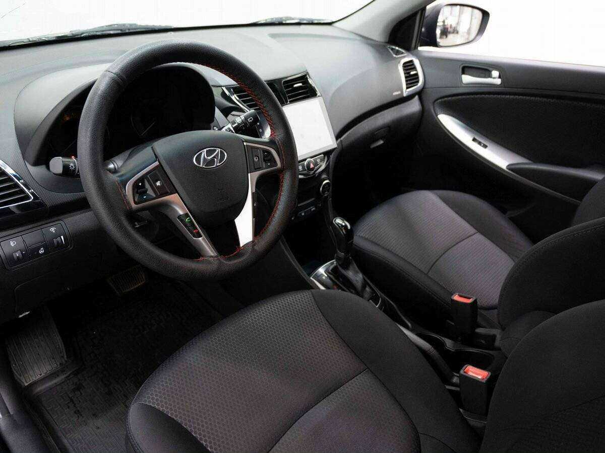 Hyundai Solaris б/у, 2016, Автоматическая. Фото: #6