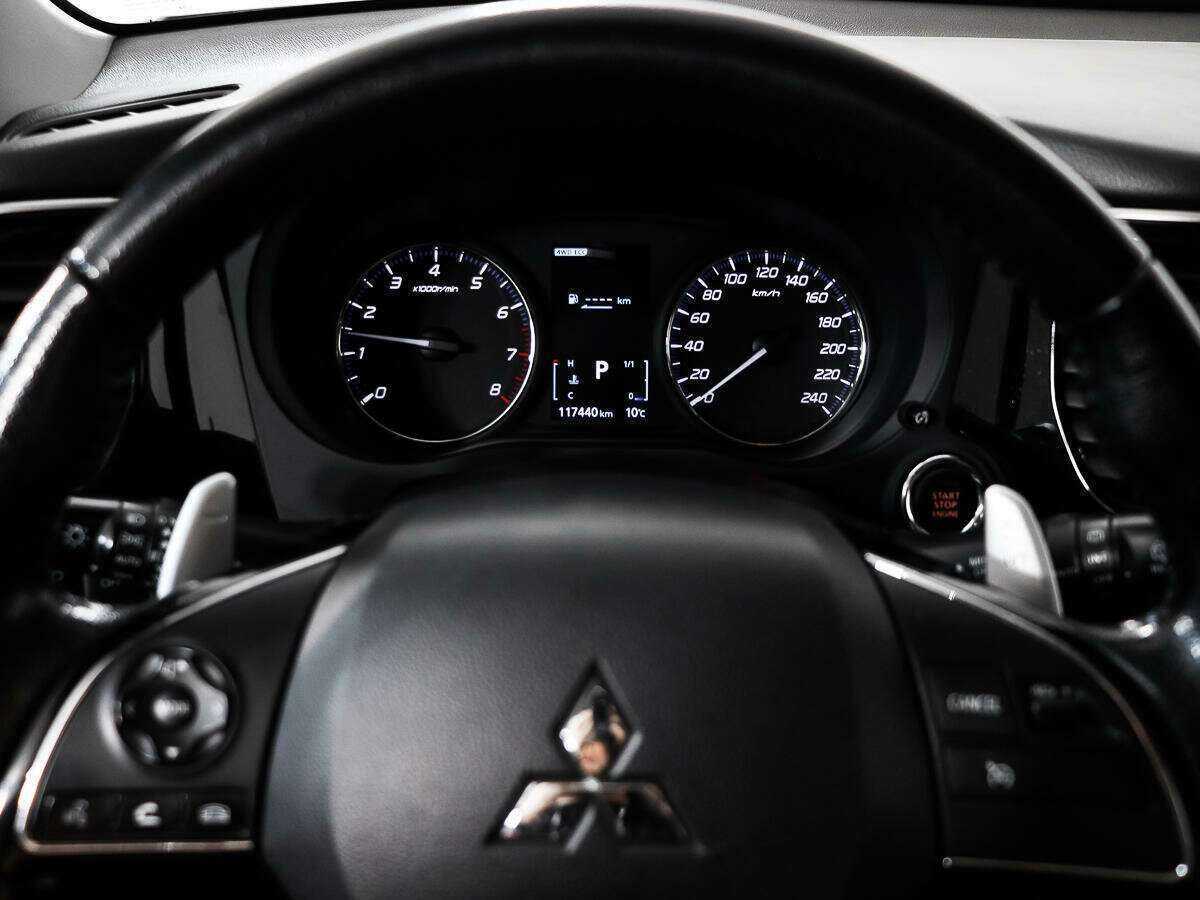 Mitsubishi Outlander б/у, 2016, Вариатор. Фото: #17