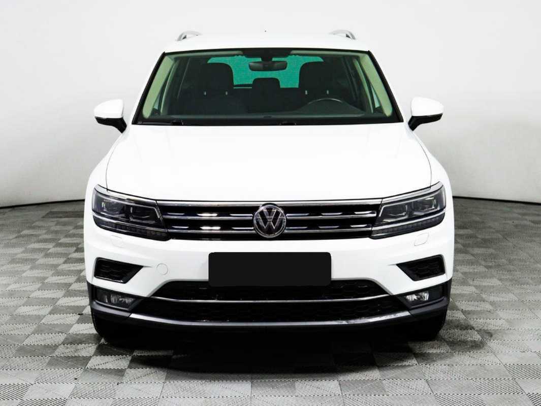 Volkswagen Tiguan б/у, 2017, Роботизированная. Фото: #1
