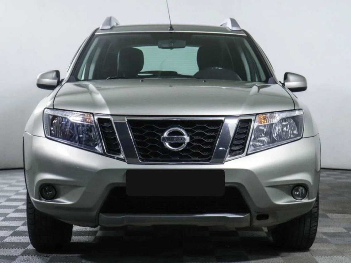 Nissan Terrano б/у, 2014, Механическая. Фото: #1