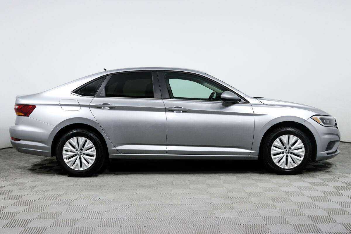 Volkswagen Jetta б/у, 2019, Автоматическая. Фото: #3