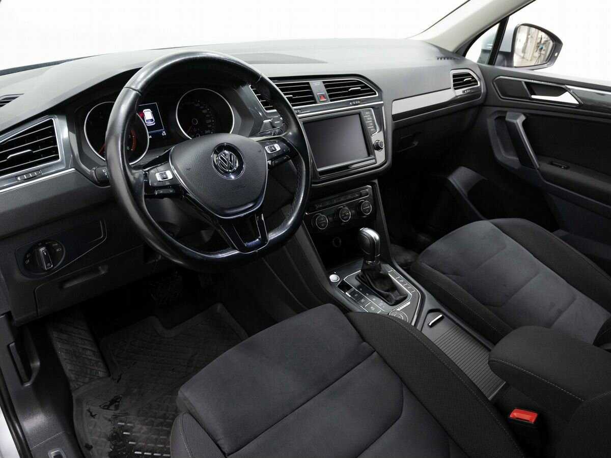 Volkswagen Tiguan б/у, 2017, Роботизированная. Фото: #7