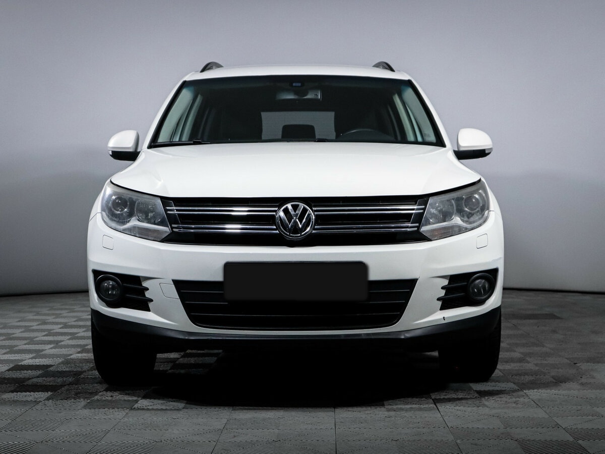 Volkswagen Tiguan б/у, 2012, Роботизированная. Фото: #1