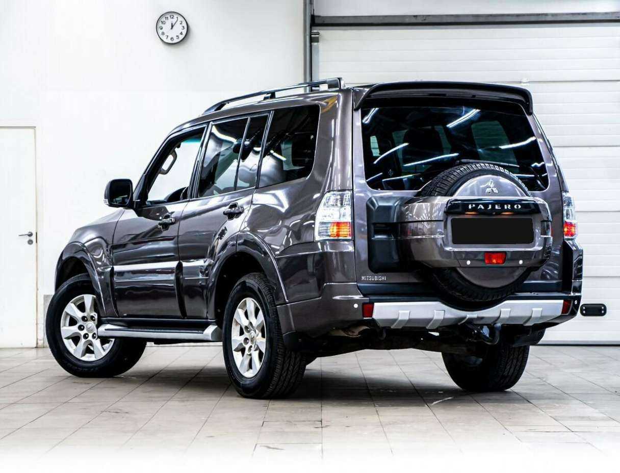 Mitsubishi Pajero б/у, 2012, Автоматическая. Фото: #3