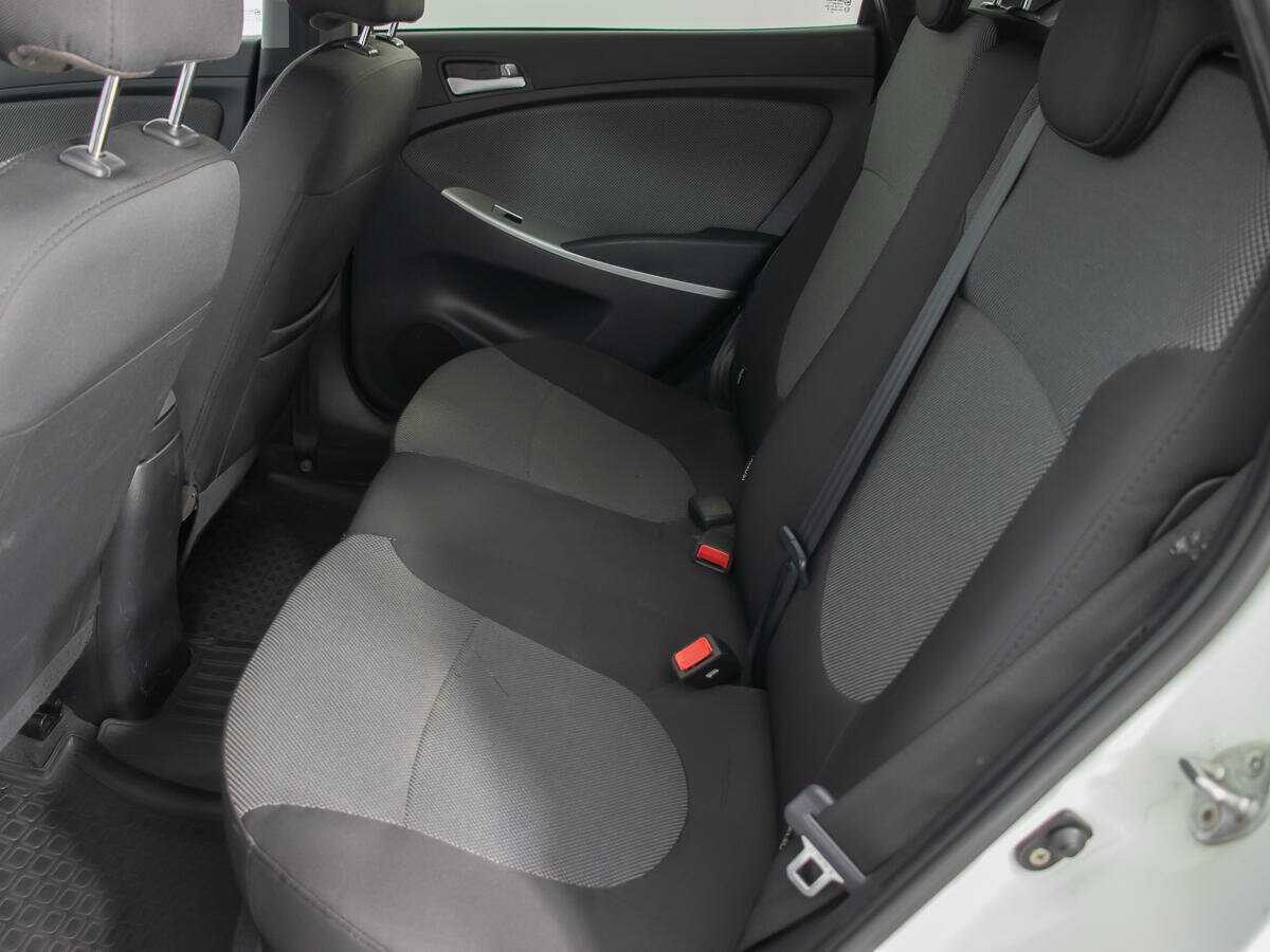 Hyundai Solaris б/у, 2012, Автоматическая. Фото: #10