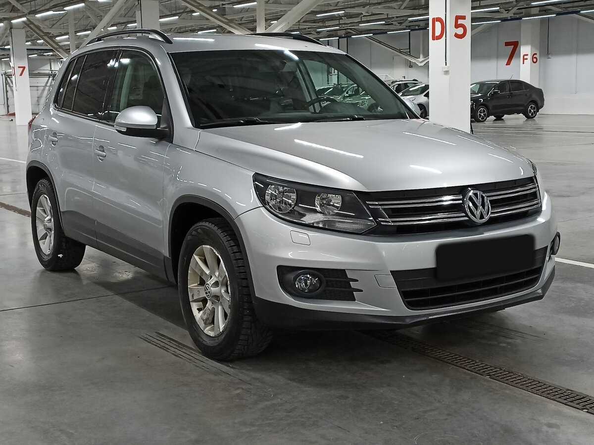 Volkswagen Tiguan б/у, 2012, Механическая. Фото: #2