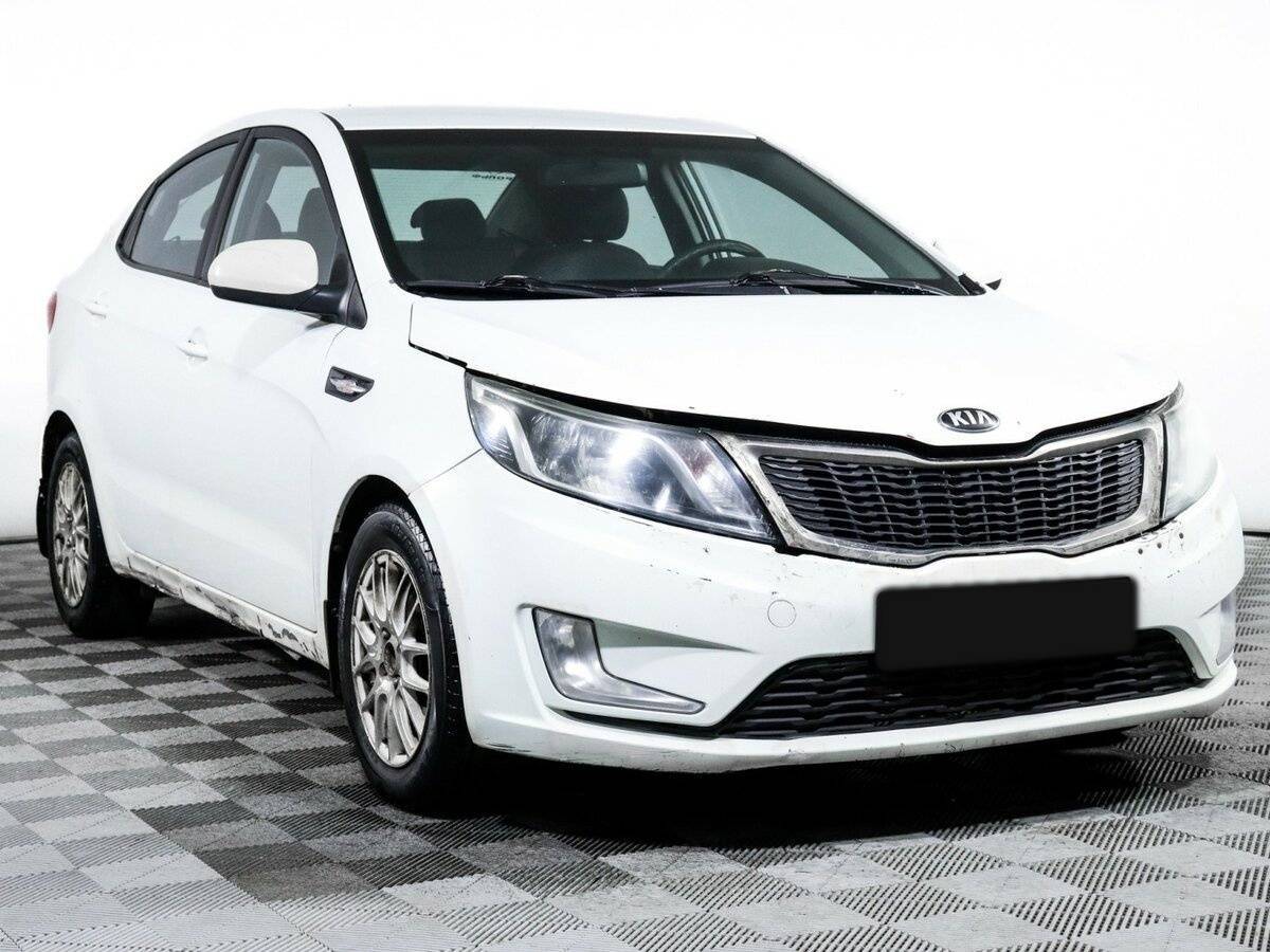 Kia Rio б/у, 2013, Автоматическая. Фото: #2