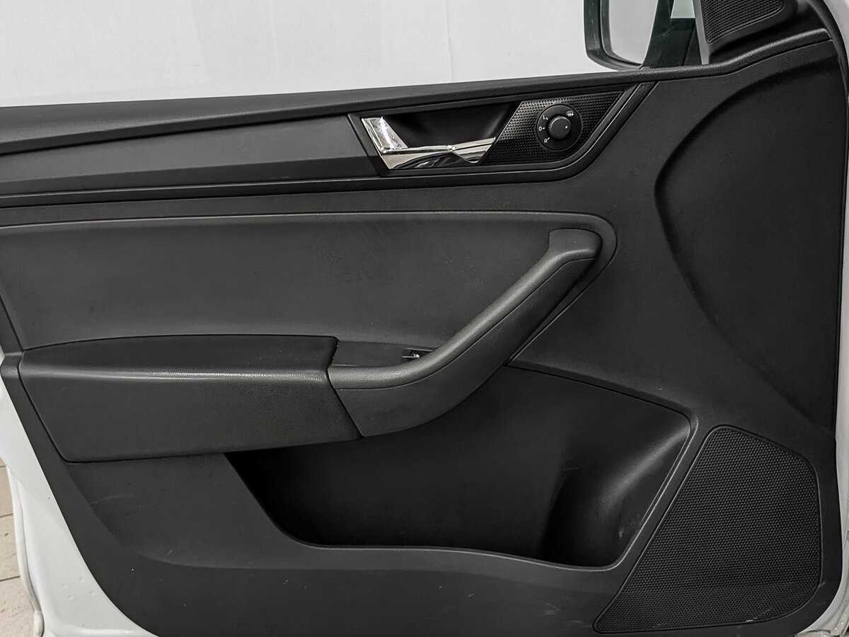 Skoda Rapid б/у, 2017, Механическая. Фото: #16