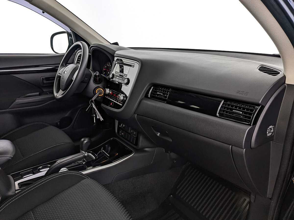 Mitsubishi Outlander б/у, 2021, Вариатор. Фото: #12
