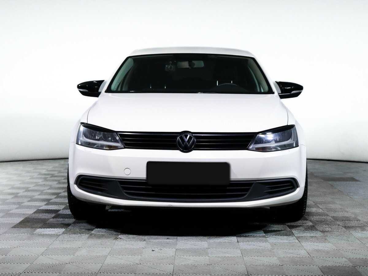 Volkswagen Jetta б/у, 2013, Автоматическая. Фото: #1