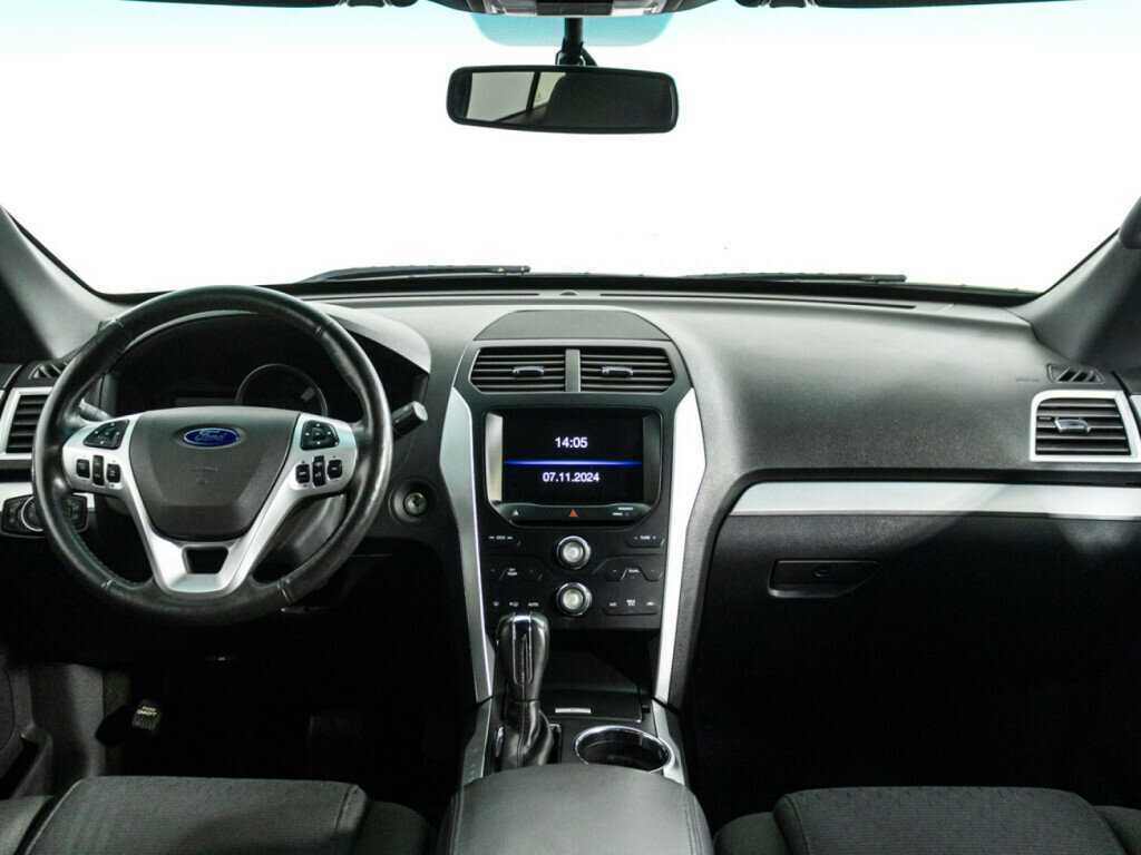 Ford Explorer б/у, 2015, Автоматическая. Фото: #12