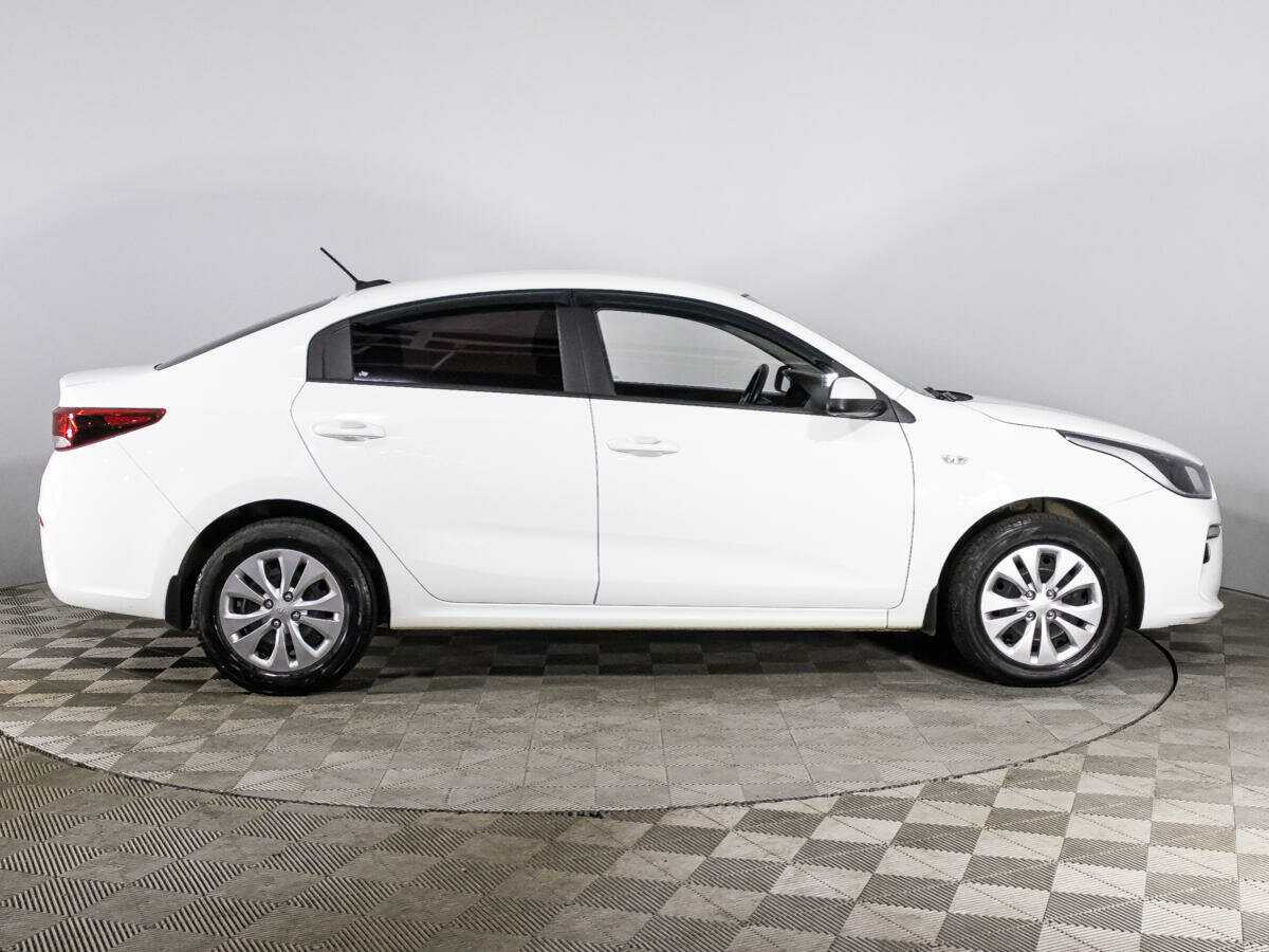 Kia Rio б/у, 2018, Автоматическая. Фото: #3