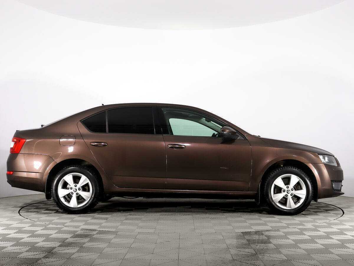 Skoda Octavia б/у, 2013, Механическая. Фото: #3