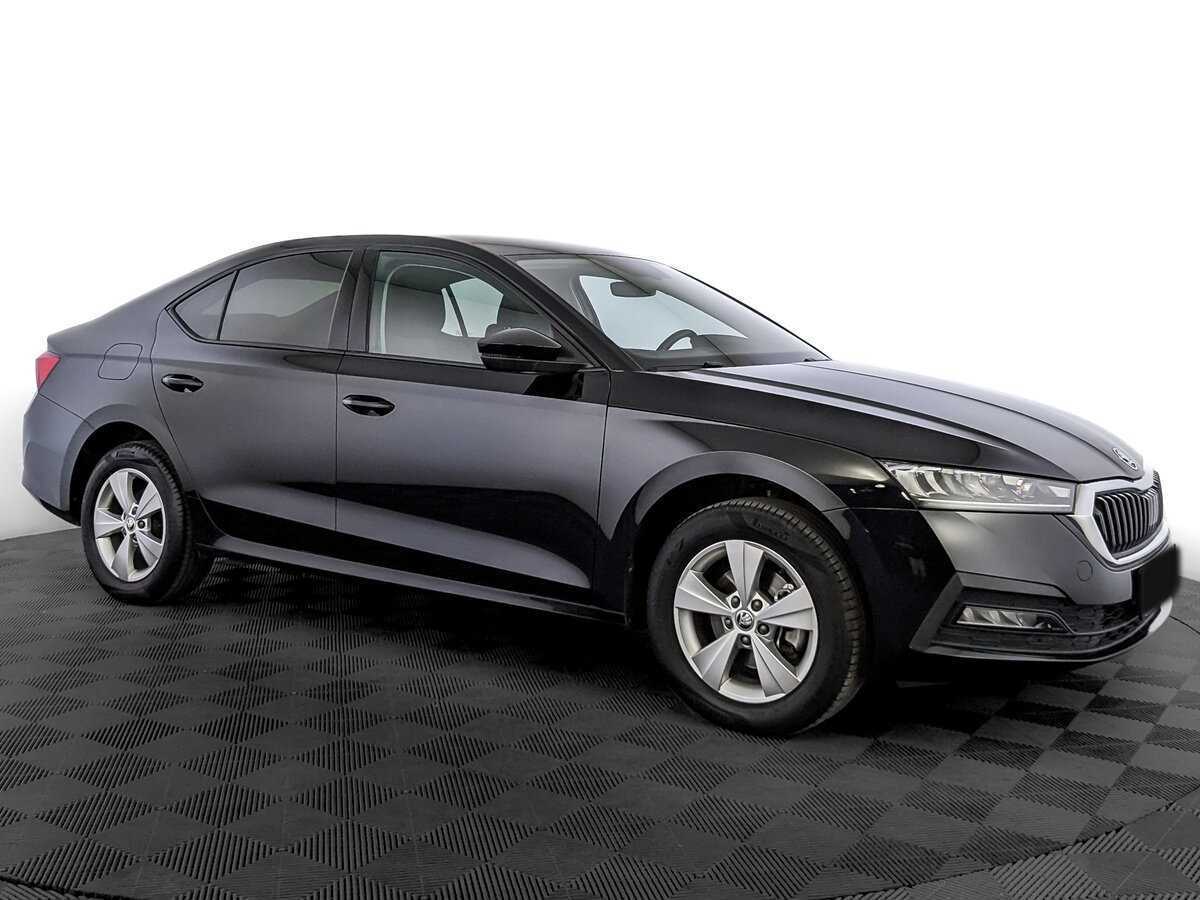 Skoda Octavia б/у, 2021, Механическая. Фото: #2