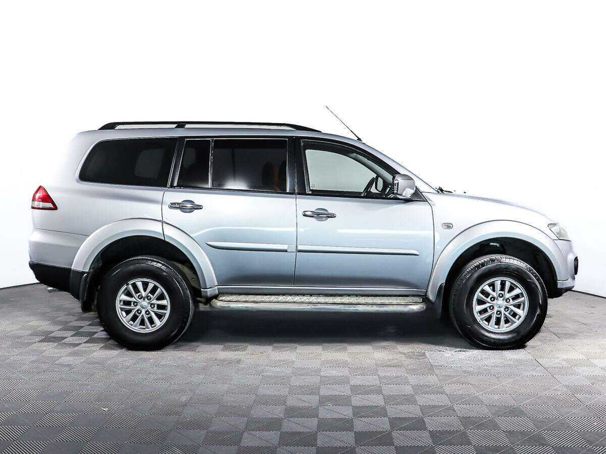 Mitsubishi Pajero Sport б/у, 2014, Механическая. Фото: #3