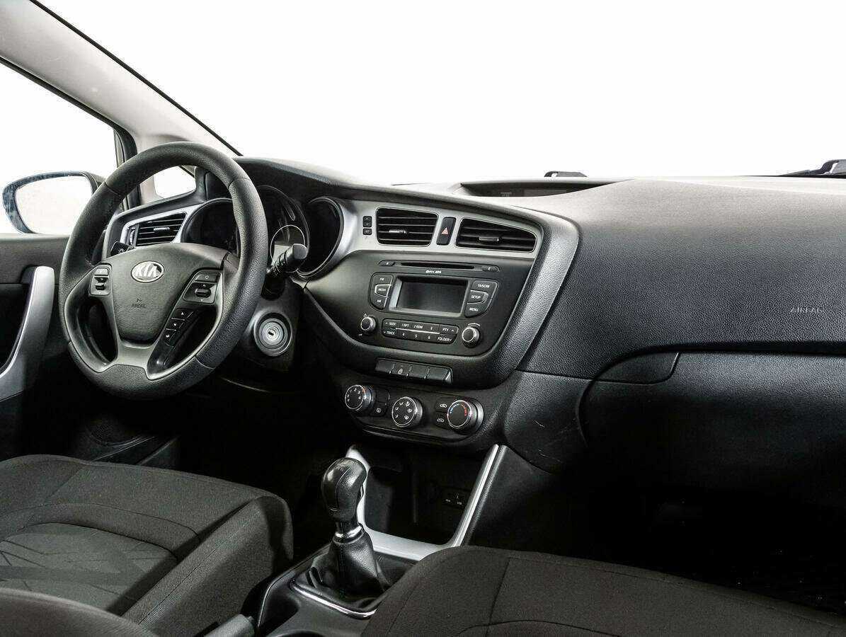 Kia Ceed б/у, 2015, Механическая. Фото: #8