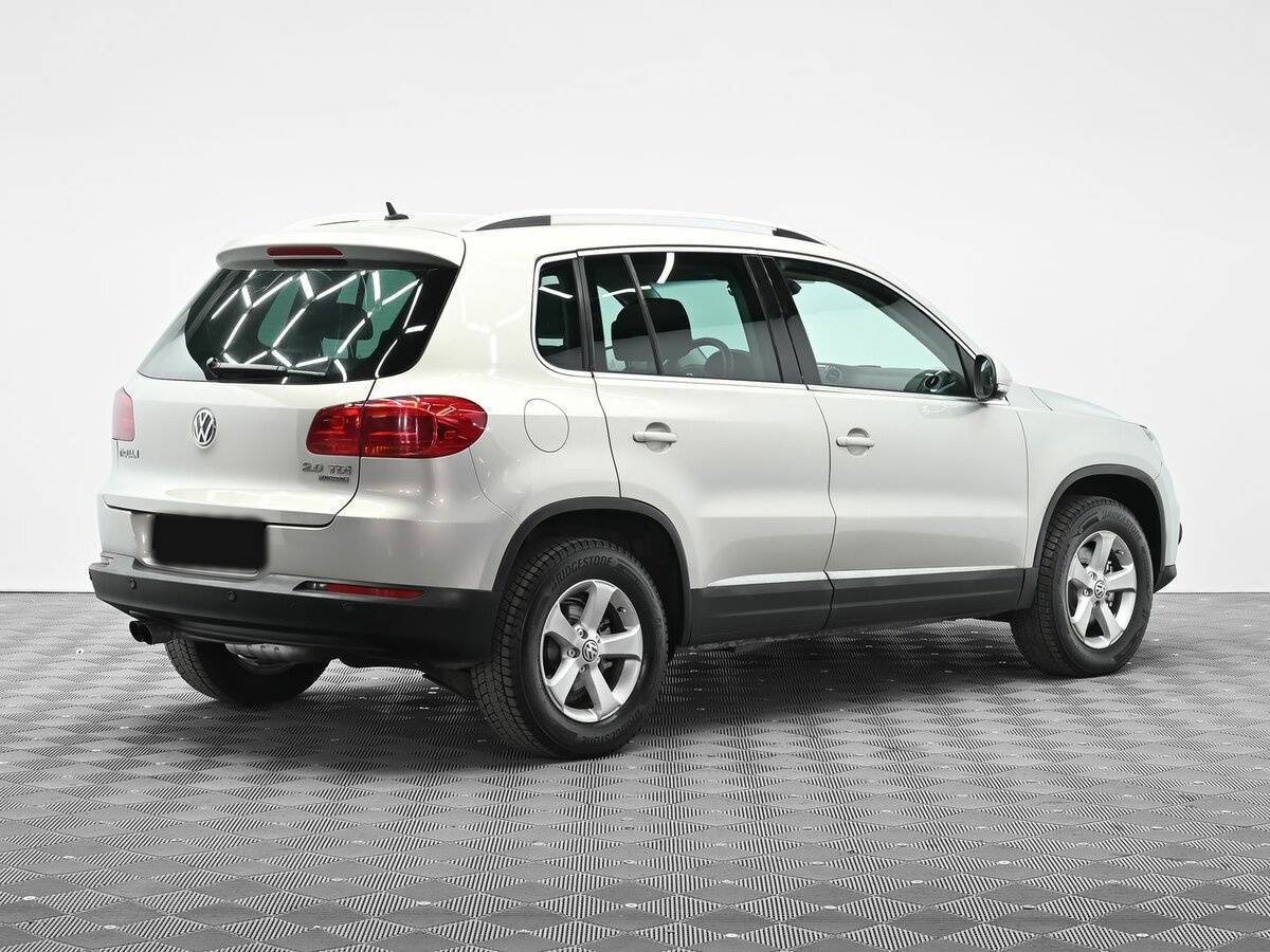 Volkswagen Tiguan б/у, 2012, Автоматическая. Фото: #3