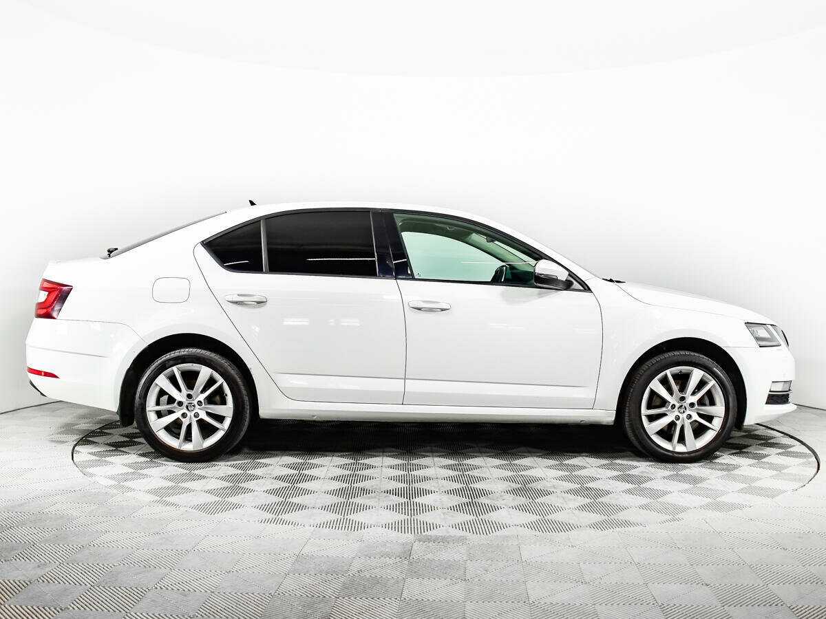 Skoda Octavia б/у, 2017, Роботизированная. Фото: #3