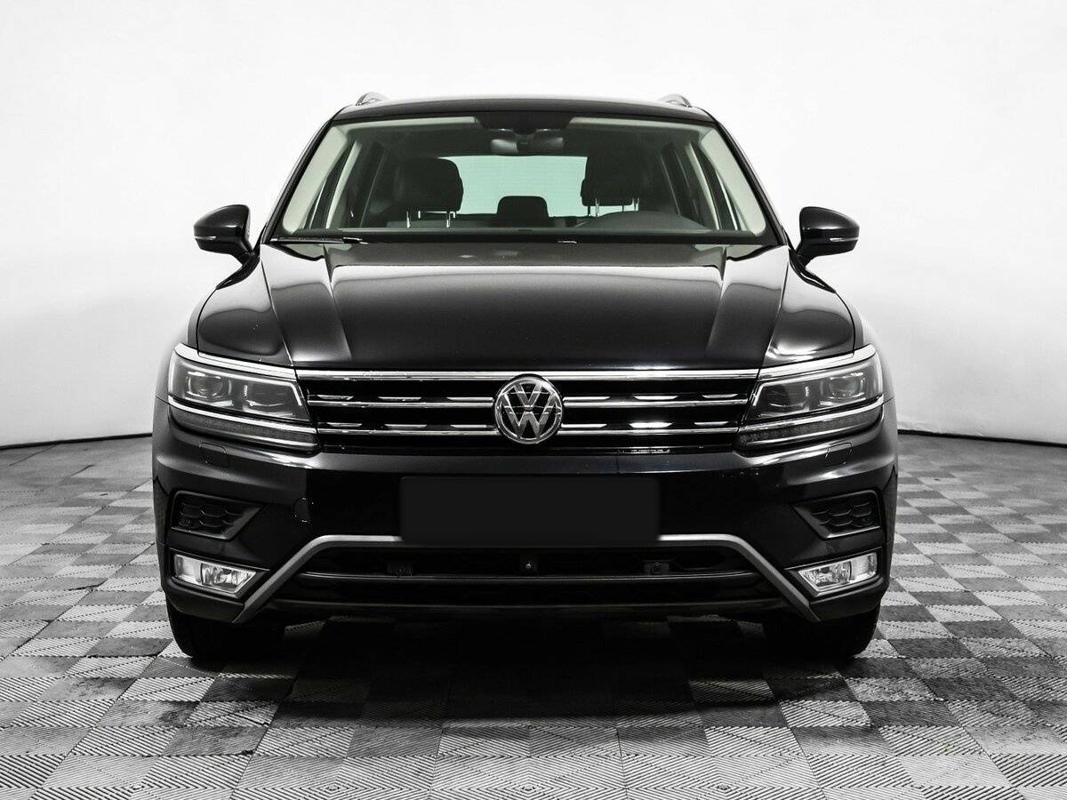 Volkswagen Tiguan б/у, 2017, Роботизированная. Фото: #1