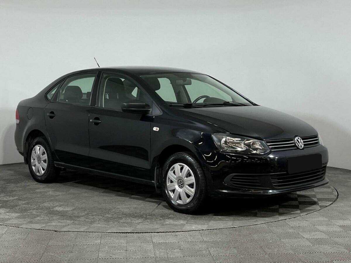 Volkswagen Polo б/у, 2012, Механическая. Фото: #2