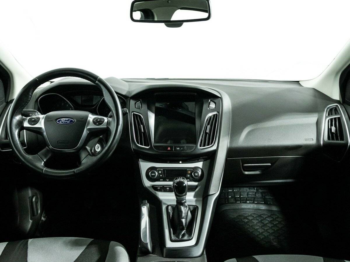 Ford Focus б/у, 2013, Механическая. Фото: #12