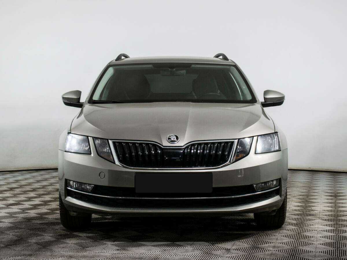 Skoda Octavia б/у, 2018, Роботизированная. Фото: #1