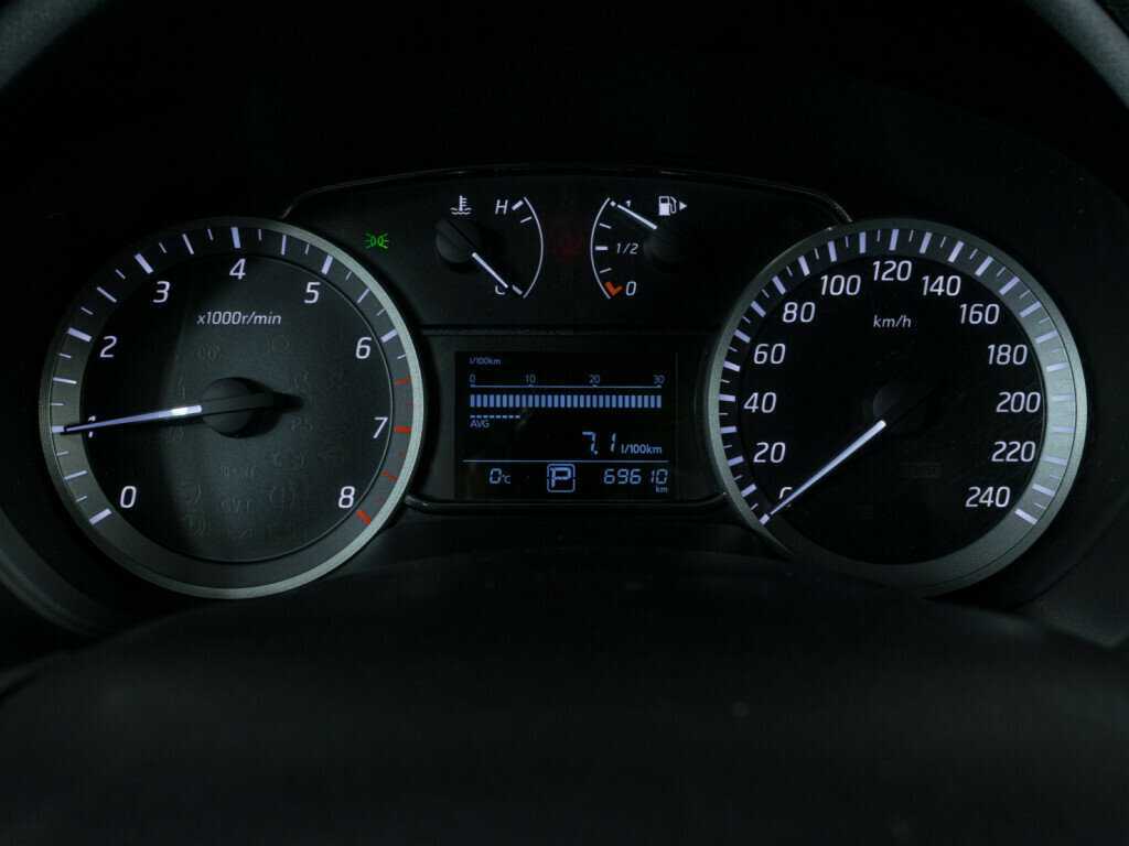 Nissan Tiida б/у, 2015, Вариатор. Фото: #10