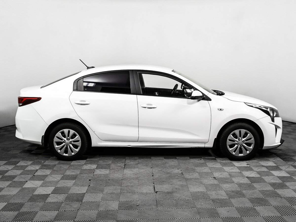 Kia Rio б/у, 2021, Автоматическая. Фото: #3