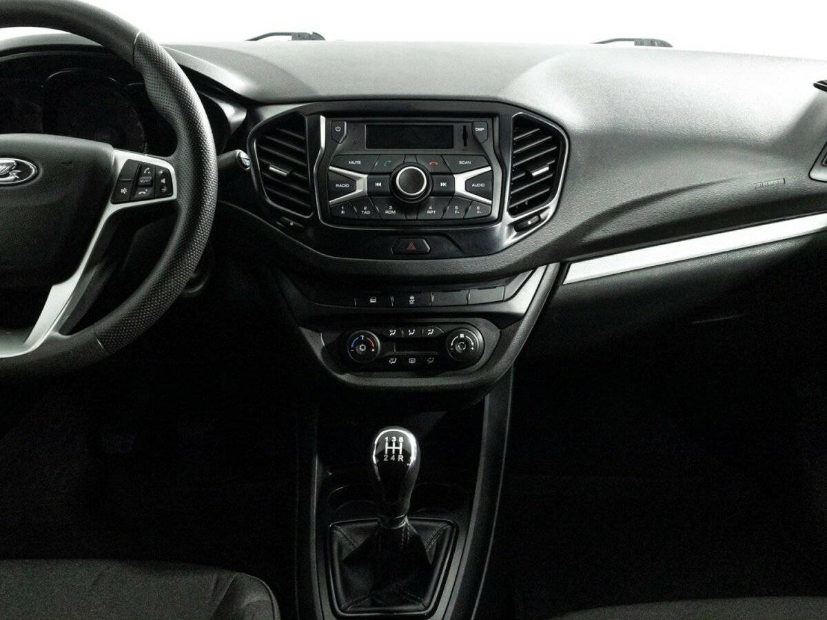 Lada (ВАЗ) Vesta б/у, 2019, Механическая. Фото: #13