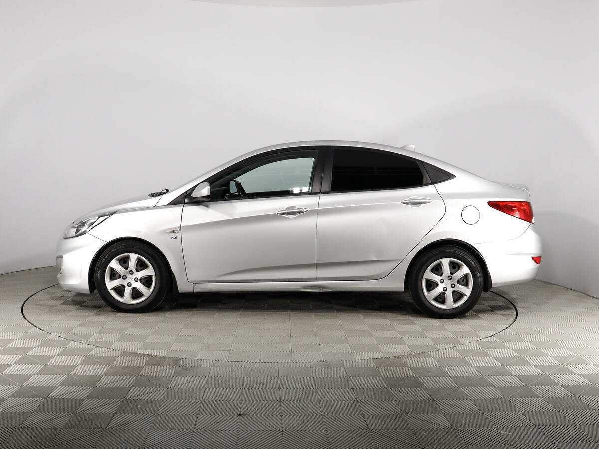 Hyundai Solaris б/у, 2012, Автоматическая. Фото: #3