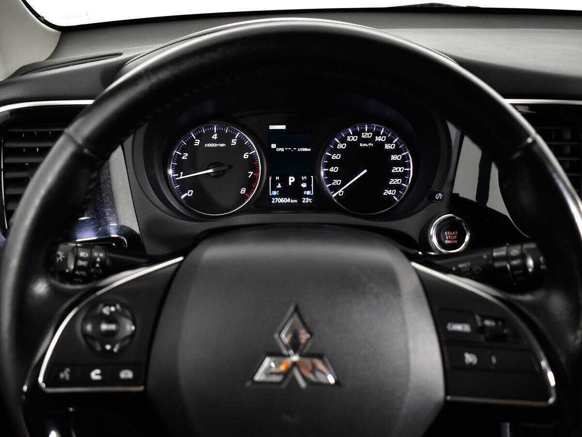 Mitsubishi Outlander б/у, 2015, Вариатор. Фото: #10