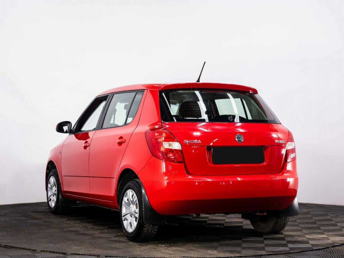 Skoda Fabia б/у, 2013, Механическая. Фото: #3