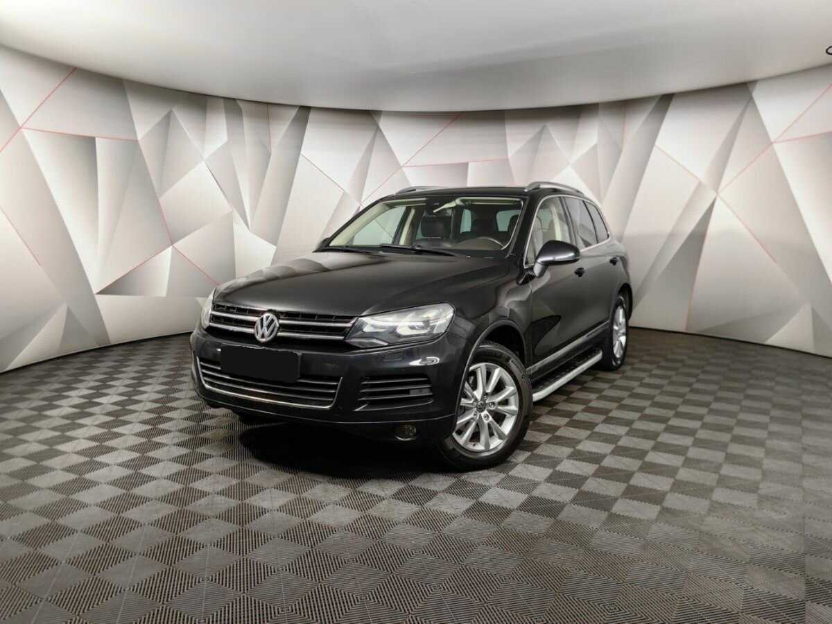 Volkswagen Touareg б/у, 2013, Автоматическая. Фото: #0