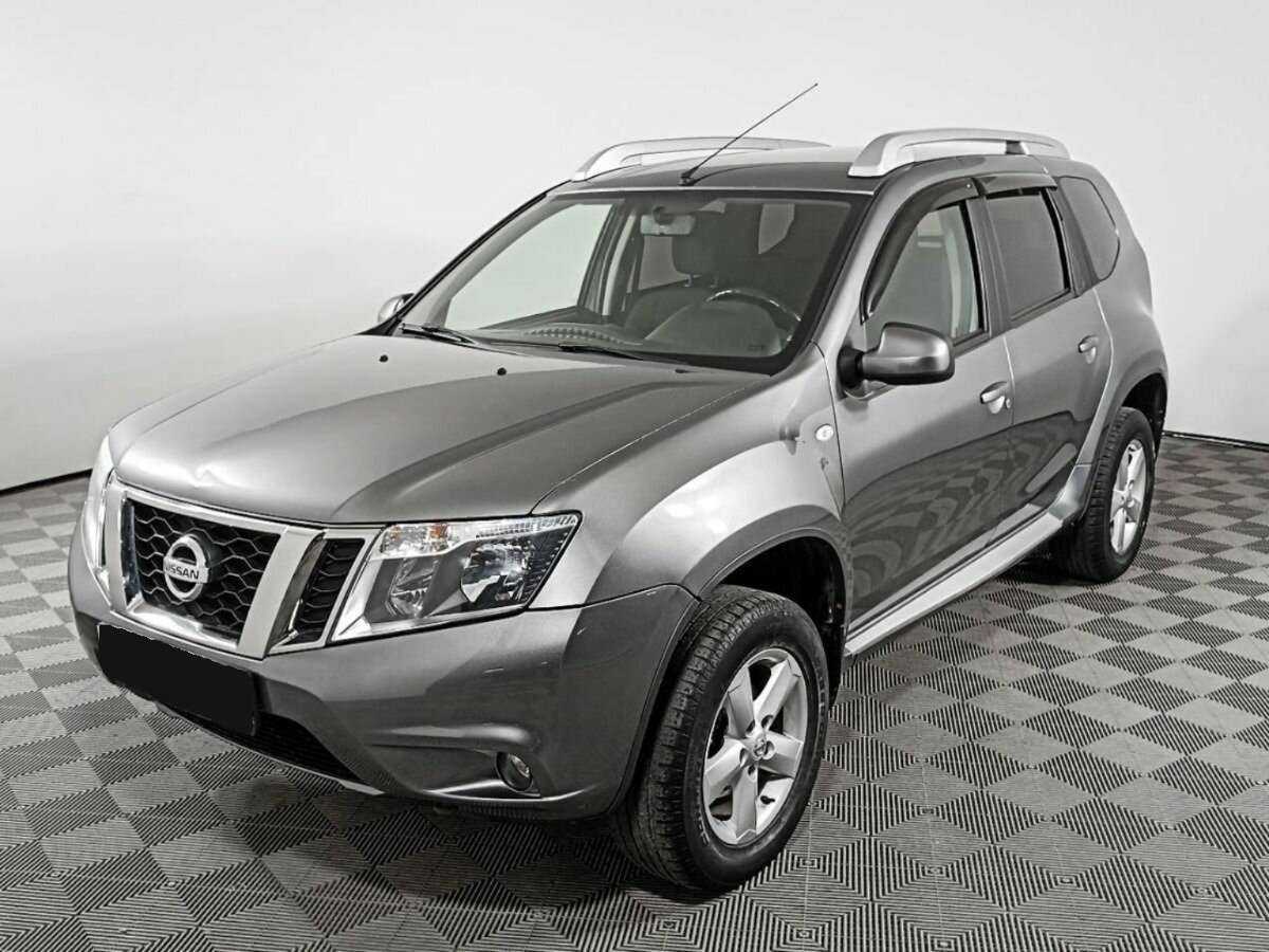 Nissan Terrano б/у, 2017, Механическая. Фото: #0