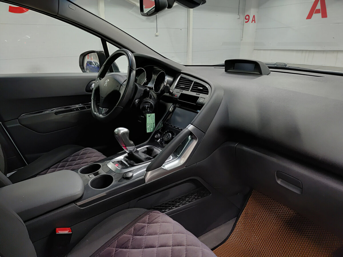 Peugeot 3008 б/у, 2012, Механическая. Фото: #10